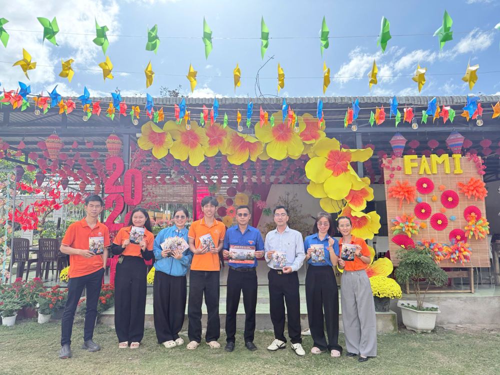 Gắn kết cộng đồng